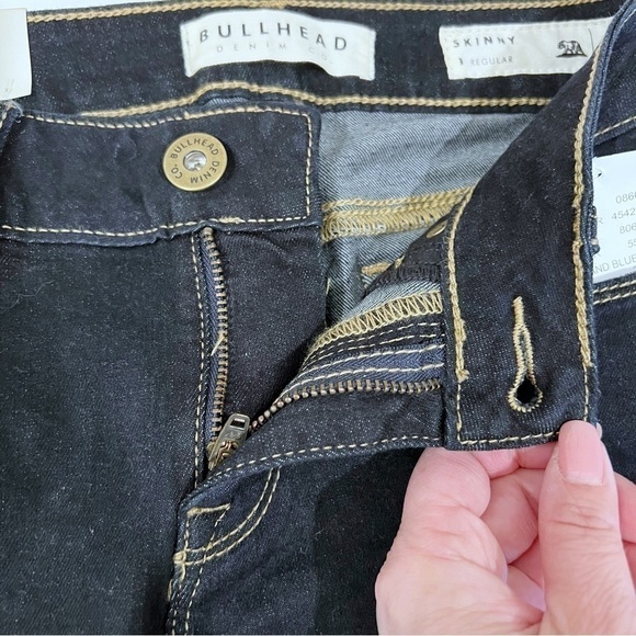 BULLHEAD Low Rise Skinny Blue Jean - Picture 6 of 11